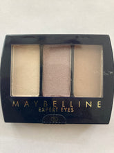 Load image into Gallery viewer, Maybelline Expert Wear eyeshadow Triples Eyeshadow Palette
